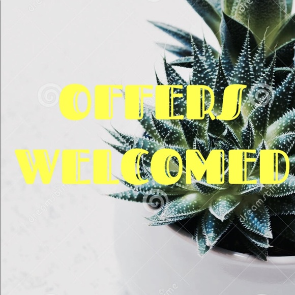 Handbags - 🌵Reasonable offers are welcomed!